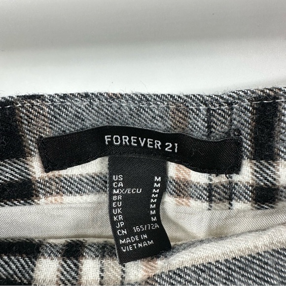 Forever 21 Flared Skirt – Black, Tan, Beige & Grey Pattern, Size Medium - Picture 3 of 5